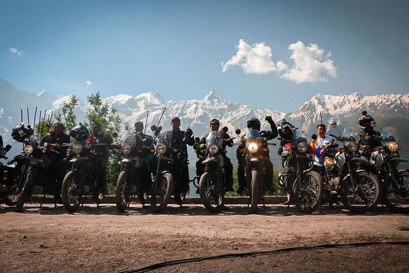 Hardev Motors team in the Himalayas